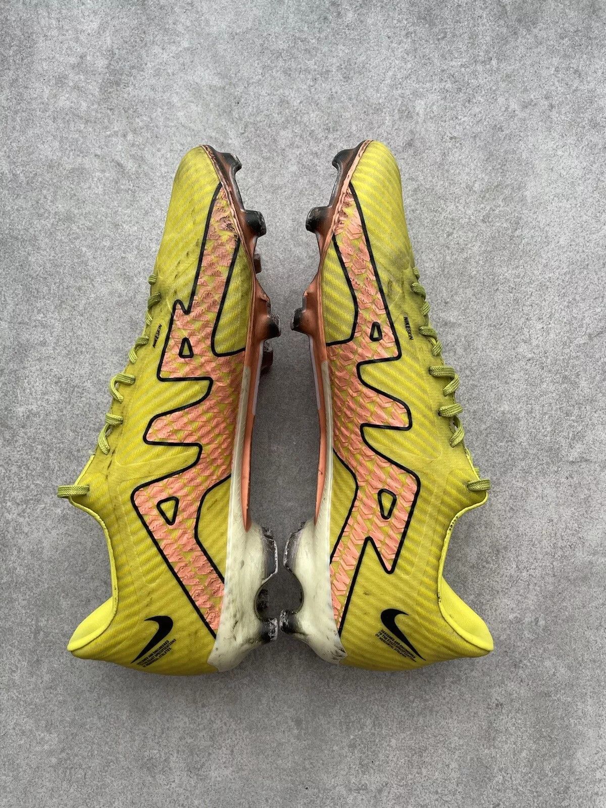 Nike Mens Cleats Nike Football Mercurial Vapor 15 Academy Soccer Size US 8 / EU 41 - 3 Thumbnail
