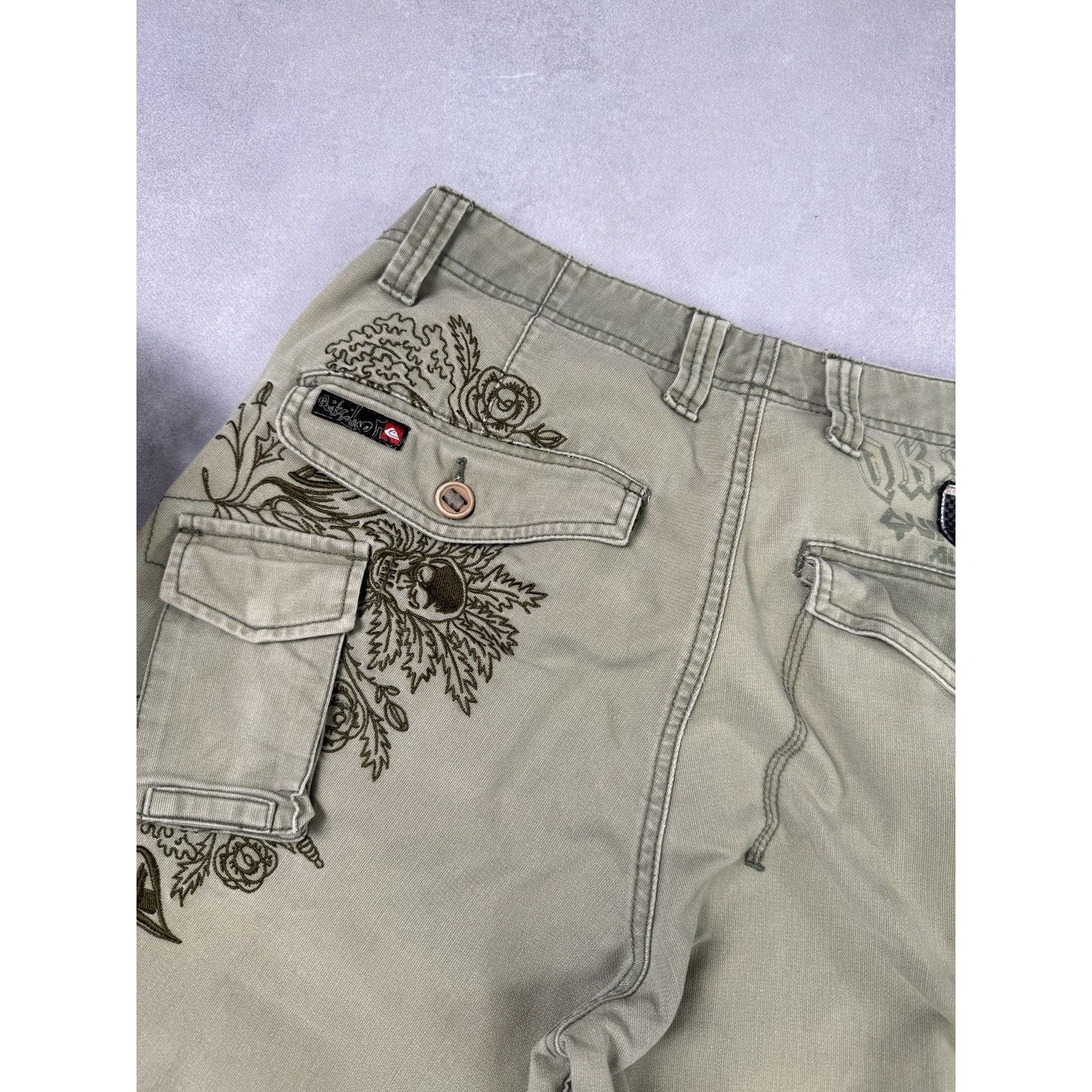 Quicksilver Vintage QuickSilver Cargo Pants Embroidered Men Size 34 Size US 34 / EU 50 - 13 Thumbnail
