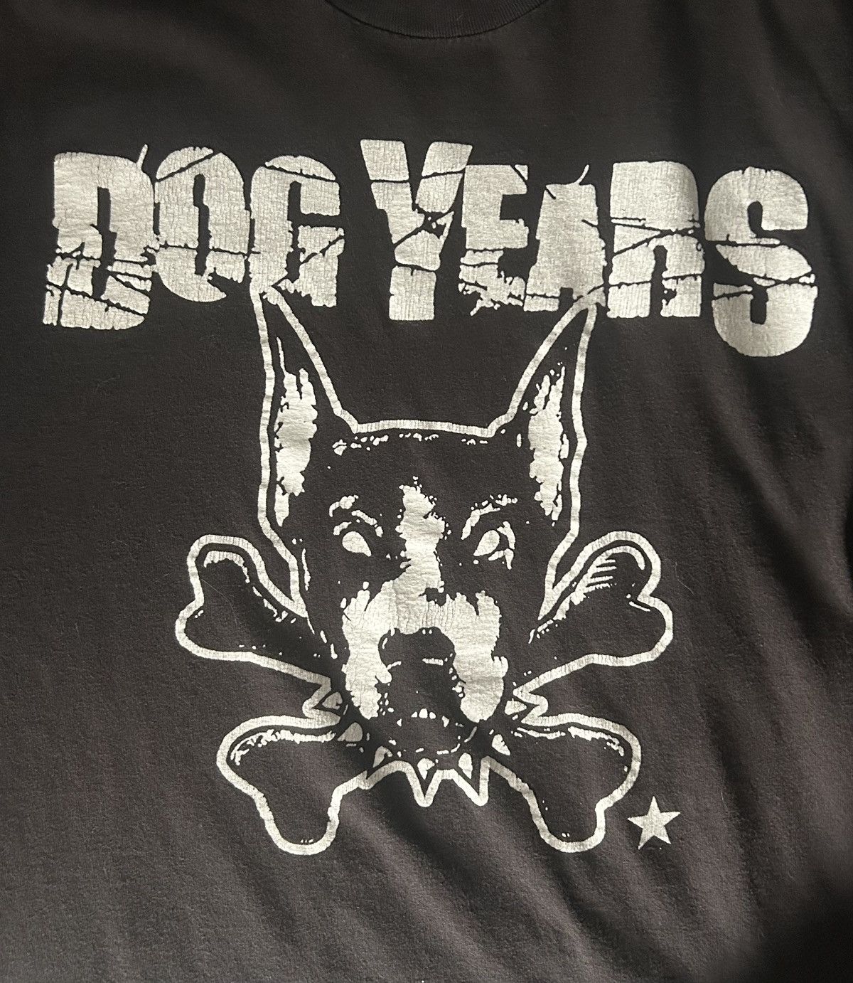 Zumiez Dog years skate club rare crossbones tee Size US XL / EU 56 / 4 - 2 Thumbnail