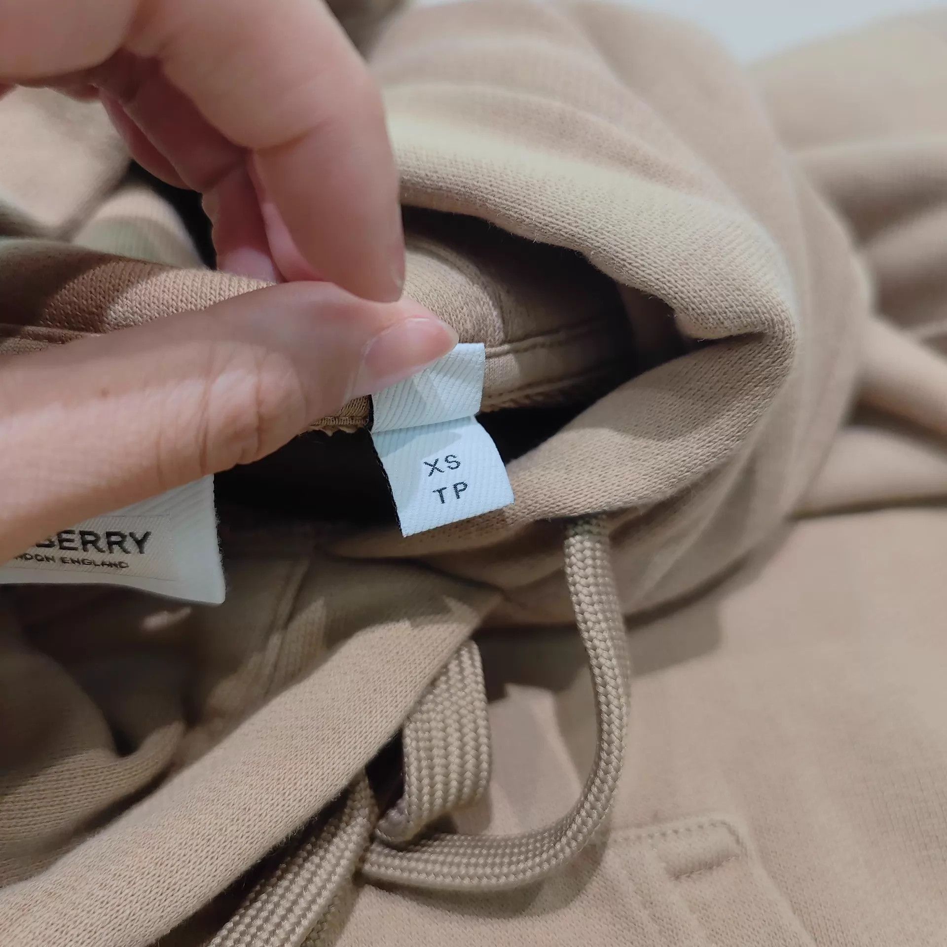 Burberry Burberry 99 New XS Authentic Sweatshirt Size US XS / EU 42 / 0 - 7 Thumbnail