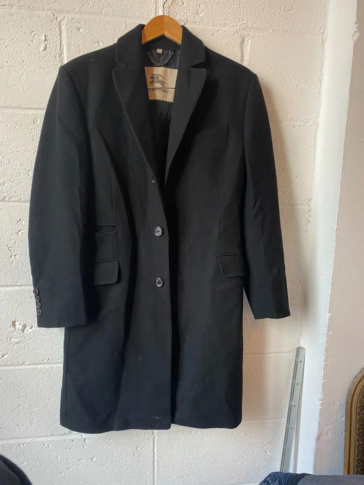 Burberry Burberry Black Wool Tailored Coat made and tailored in Italy Size US M / EU 48-50 / 2 - 1 Thumbnail