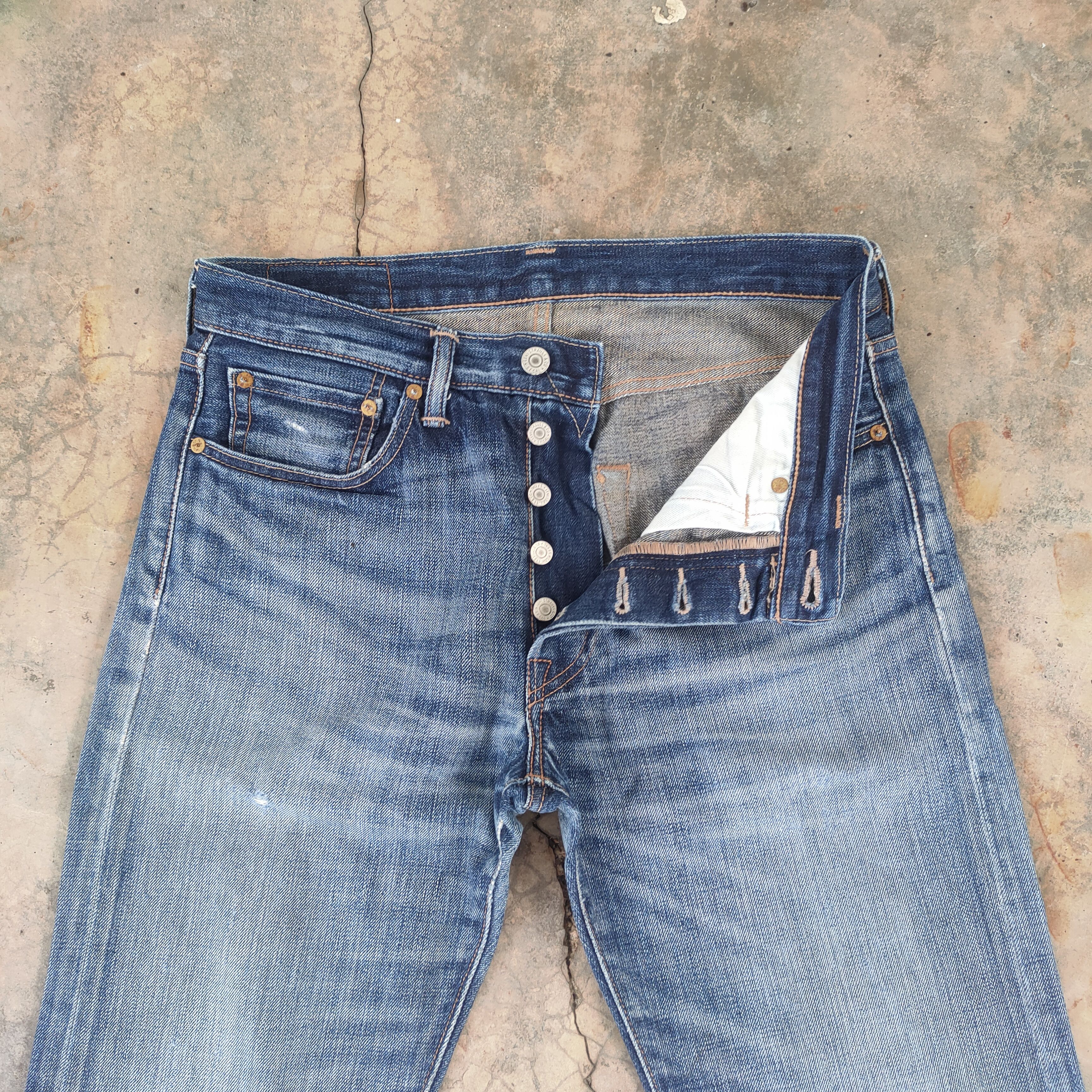 Levi's W32 LEVI'S 501 FADED DISTRESSED JEAN PANTS Size US 32 / EU 48 - 4 Thumbnail
