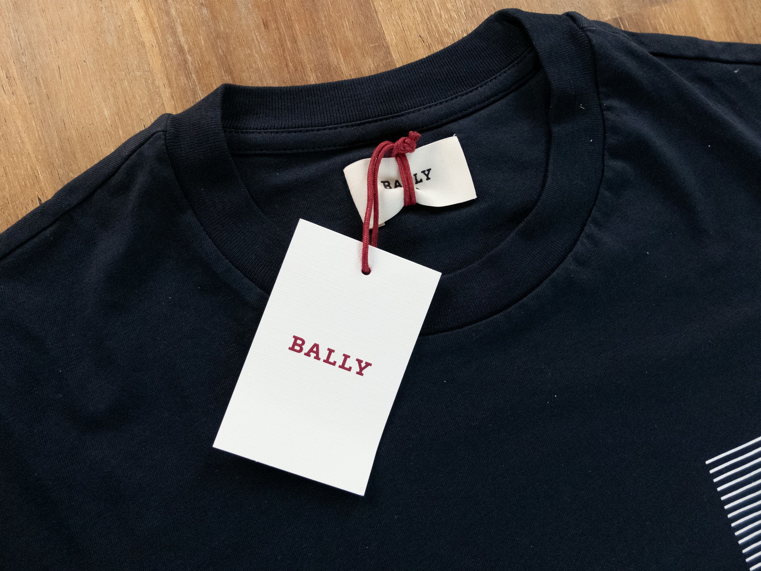 Bally BALLY solid navy blue chest logo print t-shirt Medium Size US M / EU 48-50 / 2 - 3 Thumbnail