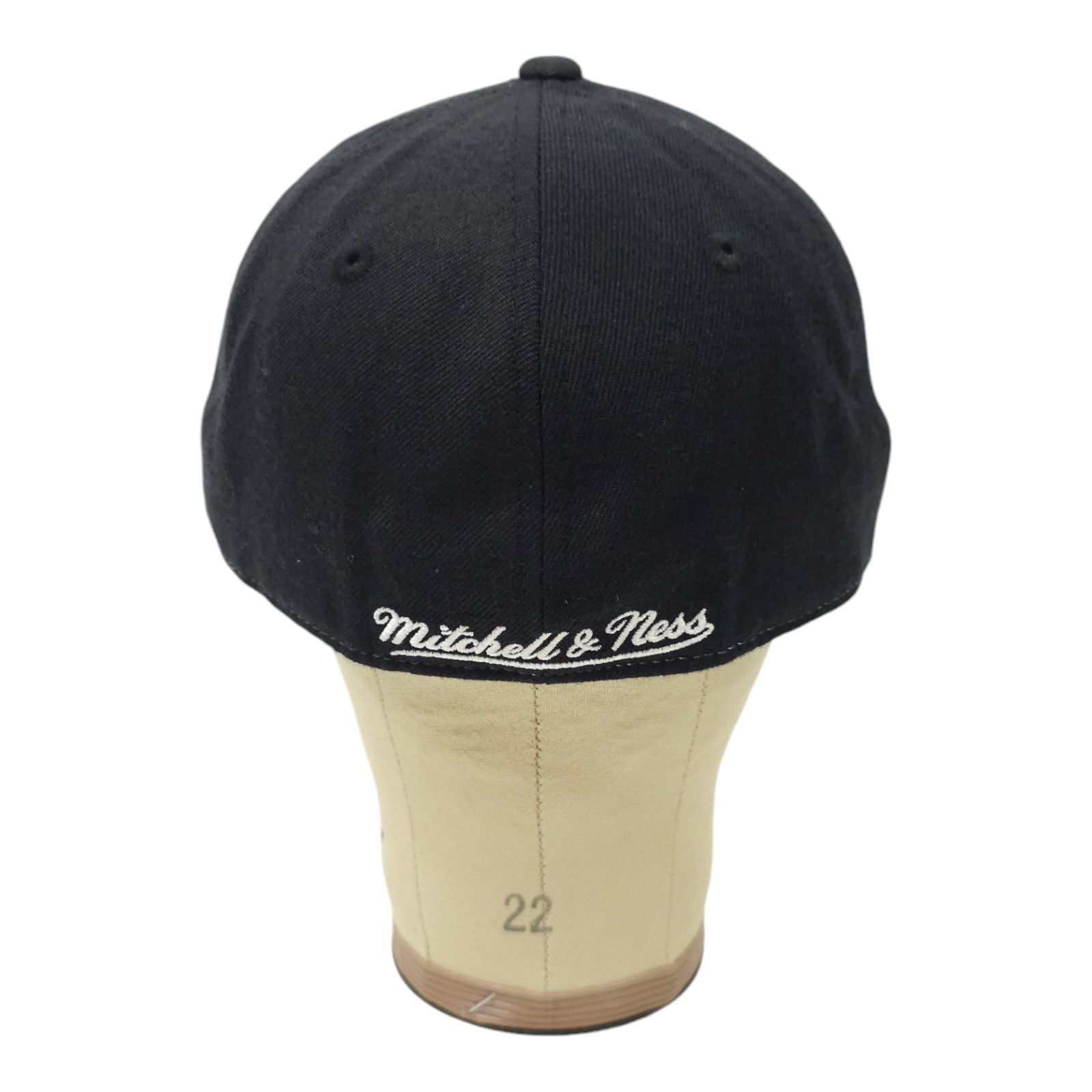 Mitchell & Ness Tennessee Titans NFL Fitted Wool Cap 7 1/4 Mitchell Ness Vtg Size ONE SIZE - 4 Thumbnail