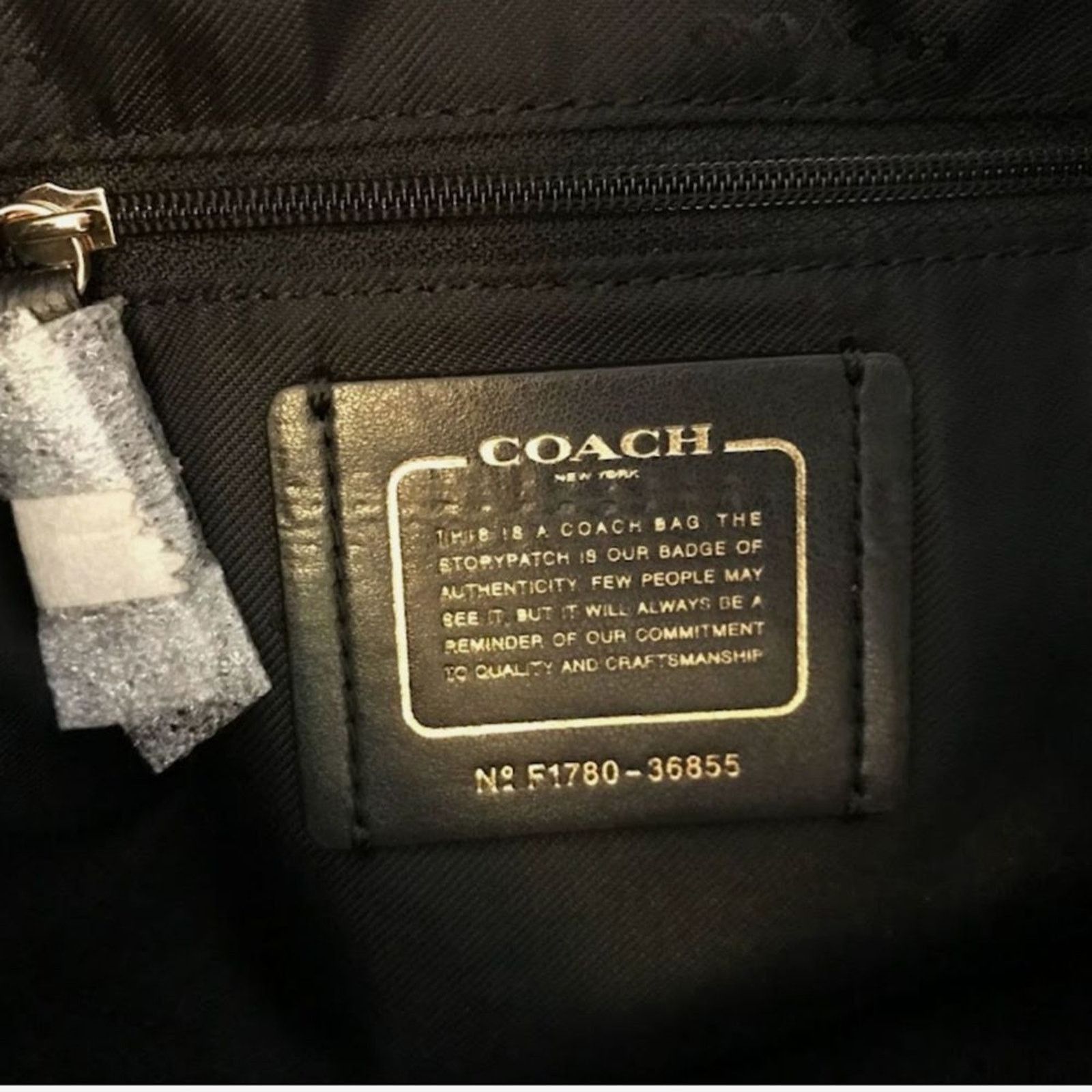 Coach NWOT Coach Turnlock Edie Pebble Leather Shoulder Bag 36855 Size ONE SIZE - 7 Thumbnail