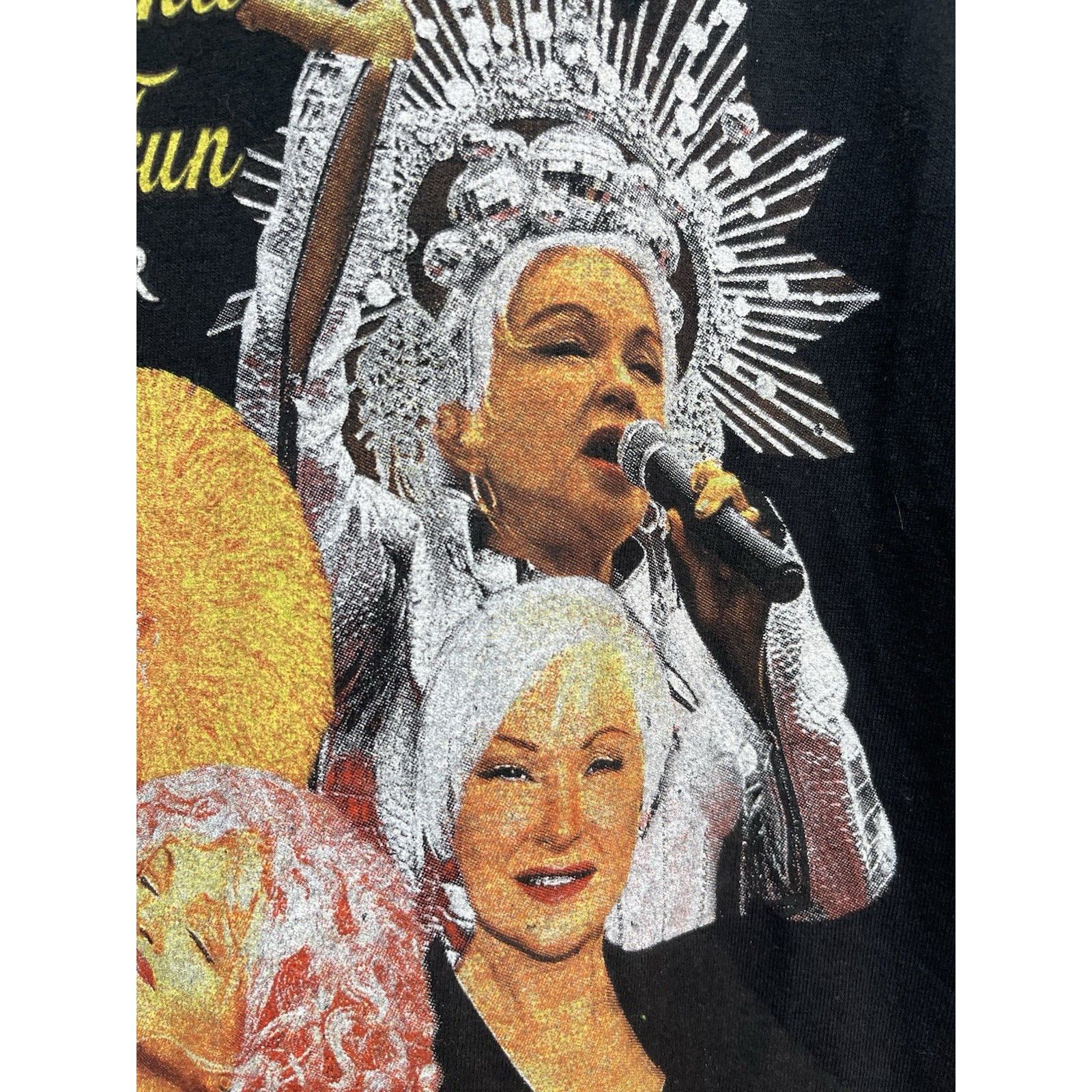 Gildan Cyndi Lauper Farewell Tour 2024 Concert T-Shirt Medium Vinta Size US M / EU 48-50 / 2 - 4 Thumbnail