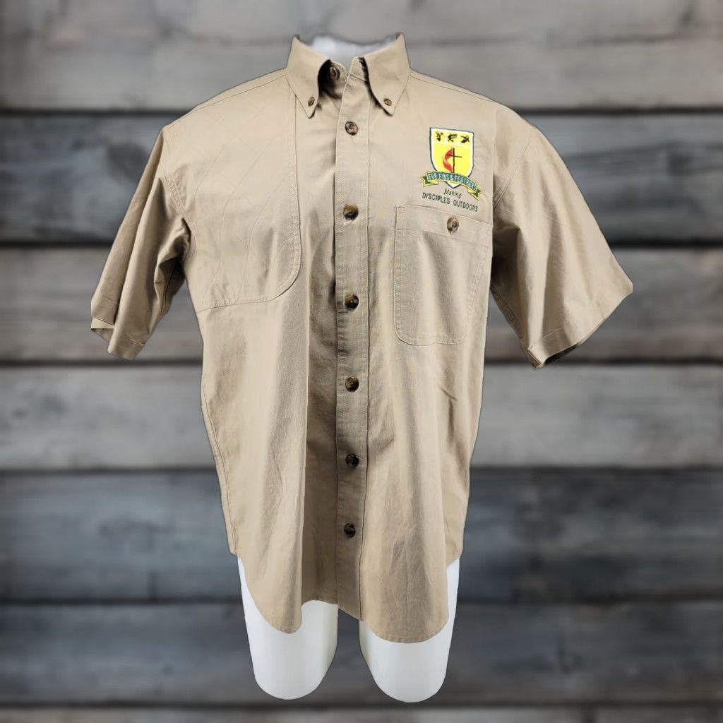 Vintage Cabela's Mens Size M REG Short Sleeve Tan Button Up Furs Fins Feathers Shirt Casual Cotton Beige Starred Pattern Solid California USA Theme Mens Size US 31 - 1 Thumbnail