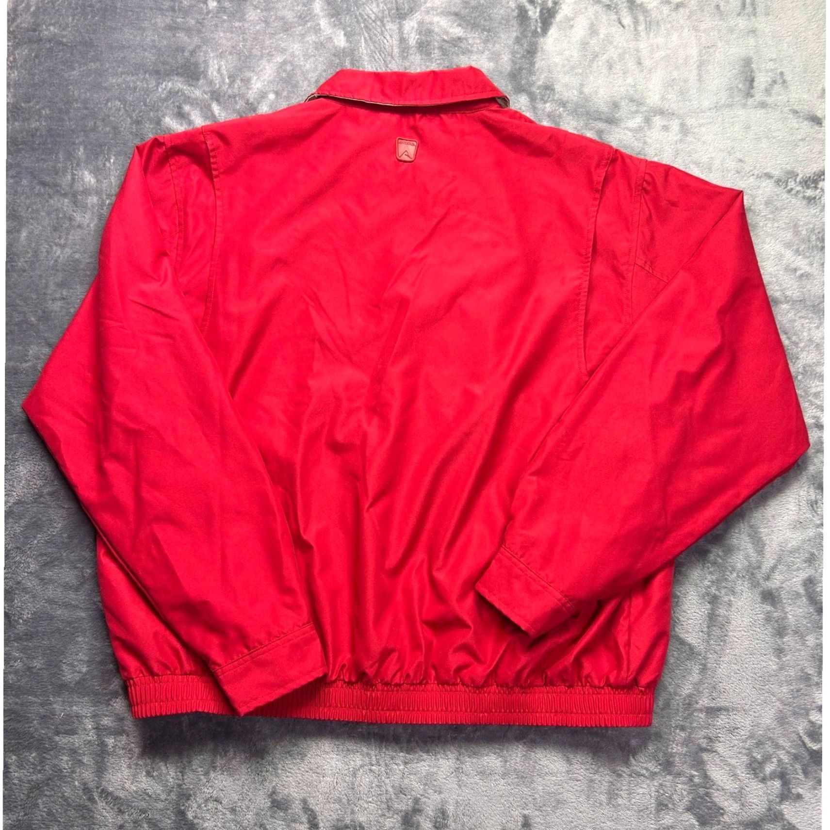 NHL VINTAGE Antigua Detroit Red Wings Mens L Red Full Zip Windbreaker Jacket NHL Hockey Size US L / EU 52-54 / 3 - 3 Thumbnail