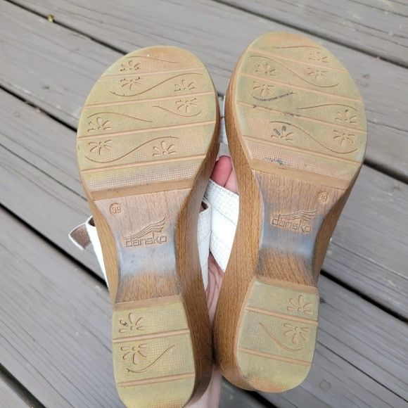 Dansko Dansko Jessie White Leather Cream Houndstooth 2 Strap Buckle Size US 8.5 / IT 38.5 - 7 Thumbnail