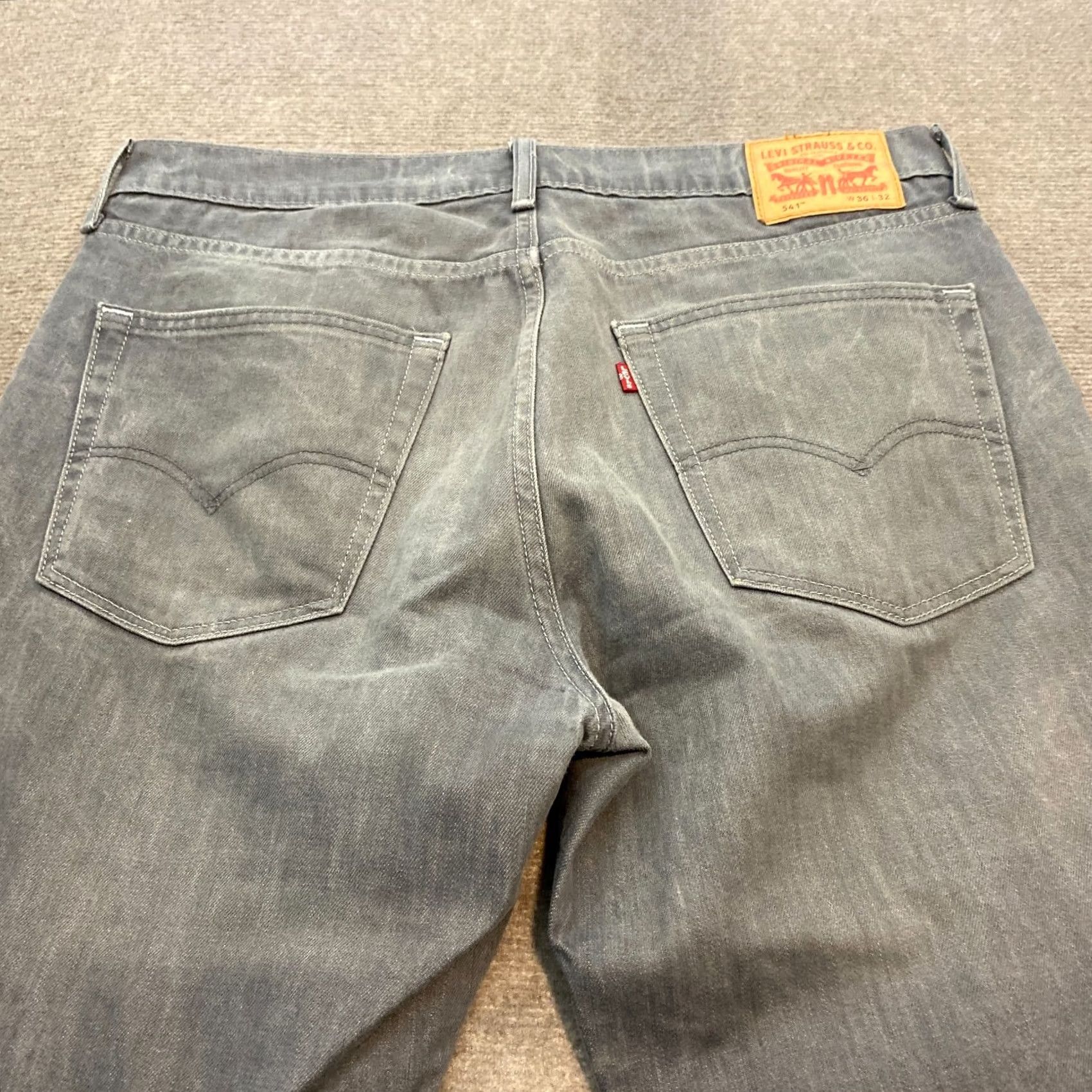 Levi's Levi's Jeans Men 541 Straight Fit Faded Gray Distressed Denim 36 37x31 Size US 36 / EU 52 - 4 Thumbnail