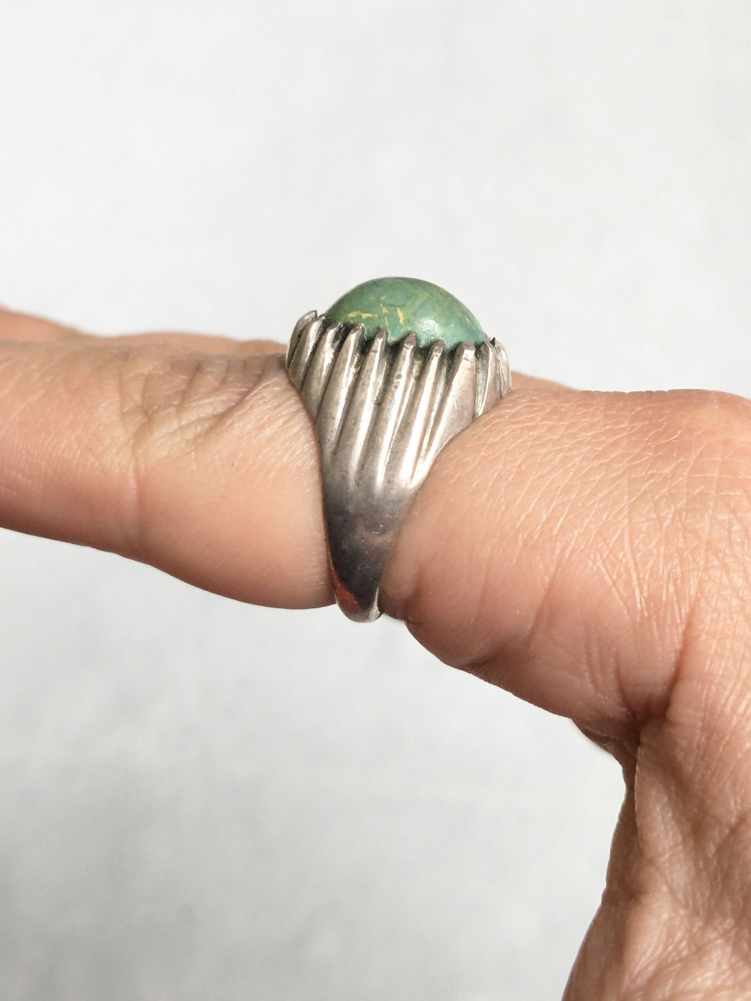 Jewelry Vintage Sterling Silver Ring Turquoise Oval Cabochon 10 Size ONE SIZE - 11 Thumbnail