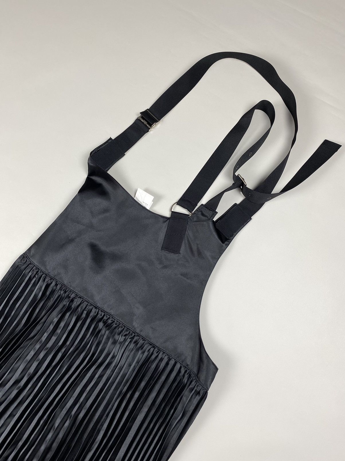 Comme des Garcons Comme Des Garçons Junya Watanabe Pleated Skirt W/ Suspenders Size 25" / US 0 / IT 36 - 19 Thumbnail