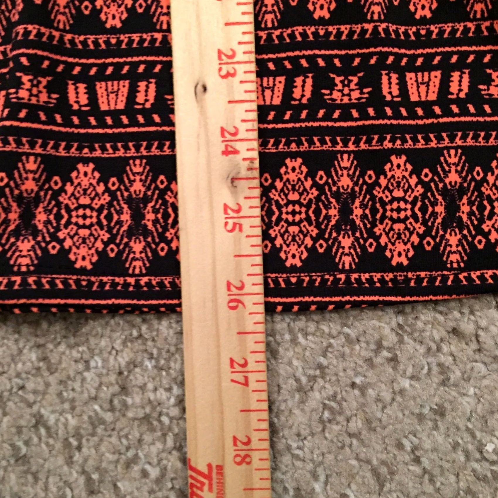 Vintage LuLaRoe Skirt Geometric Knee Length A-Line Pink ML Medium Unlined Pull On Women Regular Vintage: No Size 32" / US 10 / IT 46 - 5 Thumbnail