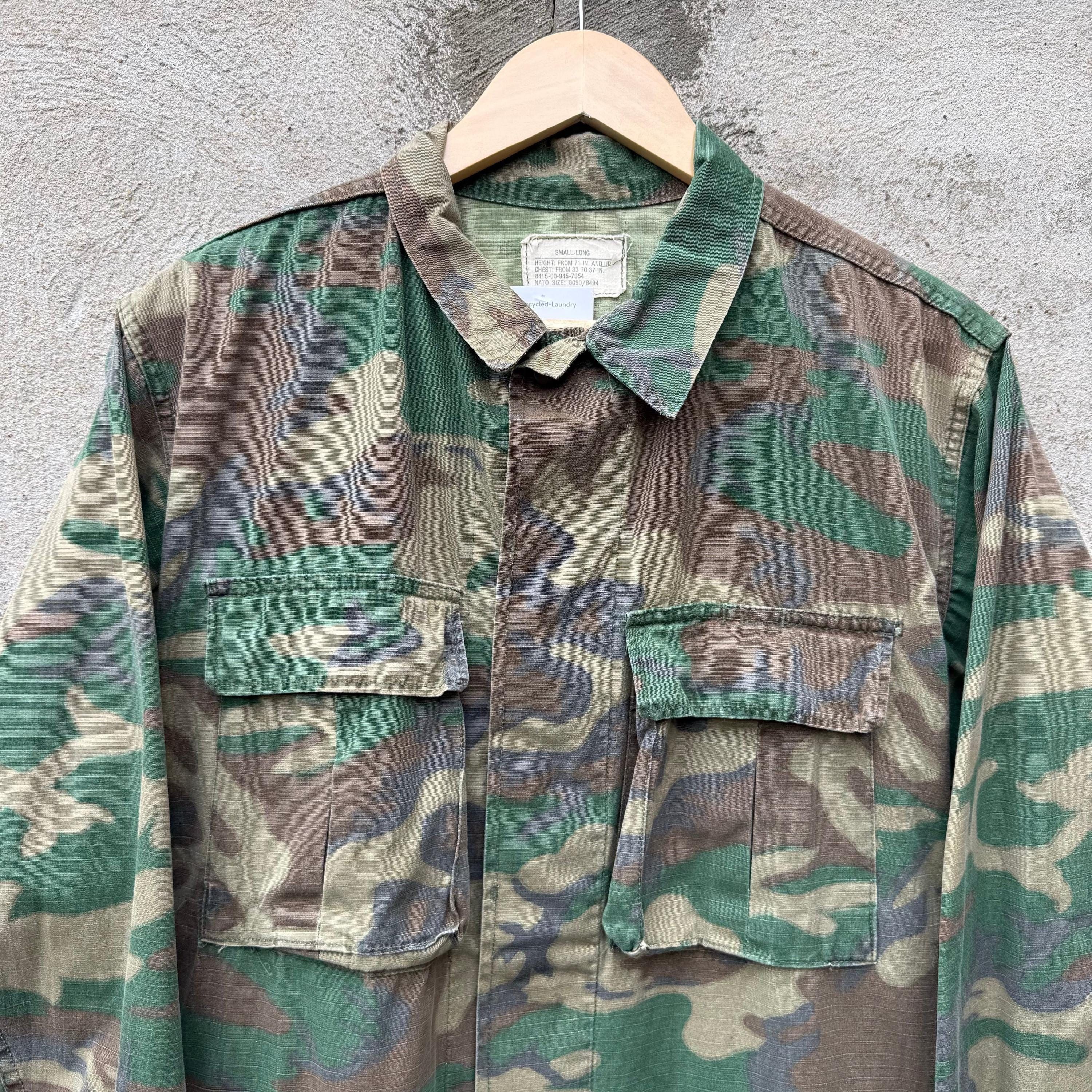 Vintage 79' US Military Woodland Camo Jacket Size US L / EU 52-54 / 3 - 5 Thumbnail