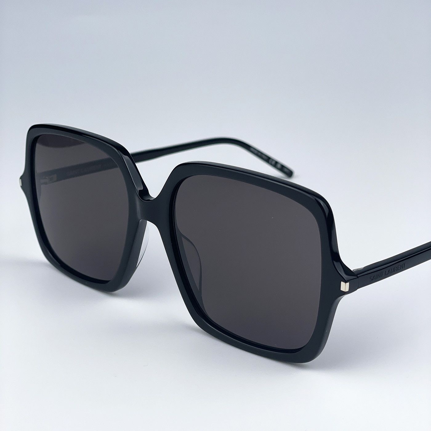 Yves Saint Laurent NEW Saint Laurent SL591 001 Square Oversized Sunglasses Size ONE SIZE - 4 Thumbnail