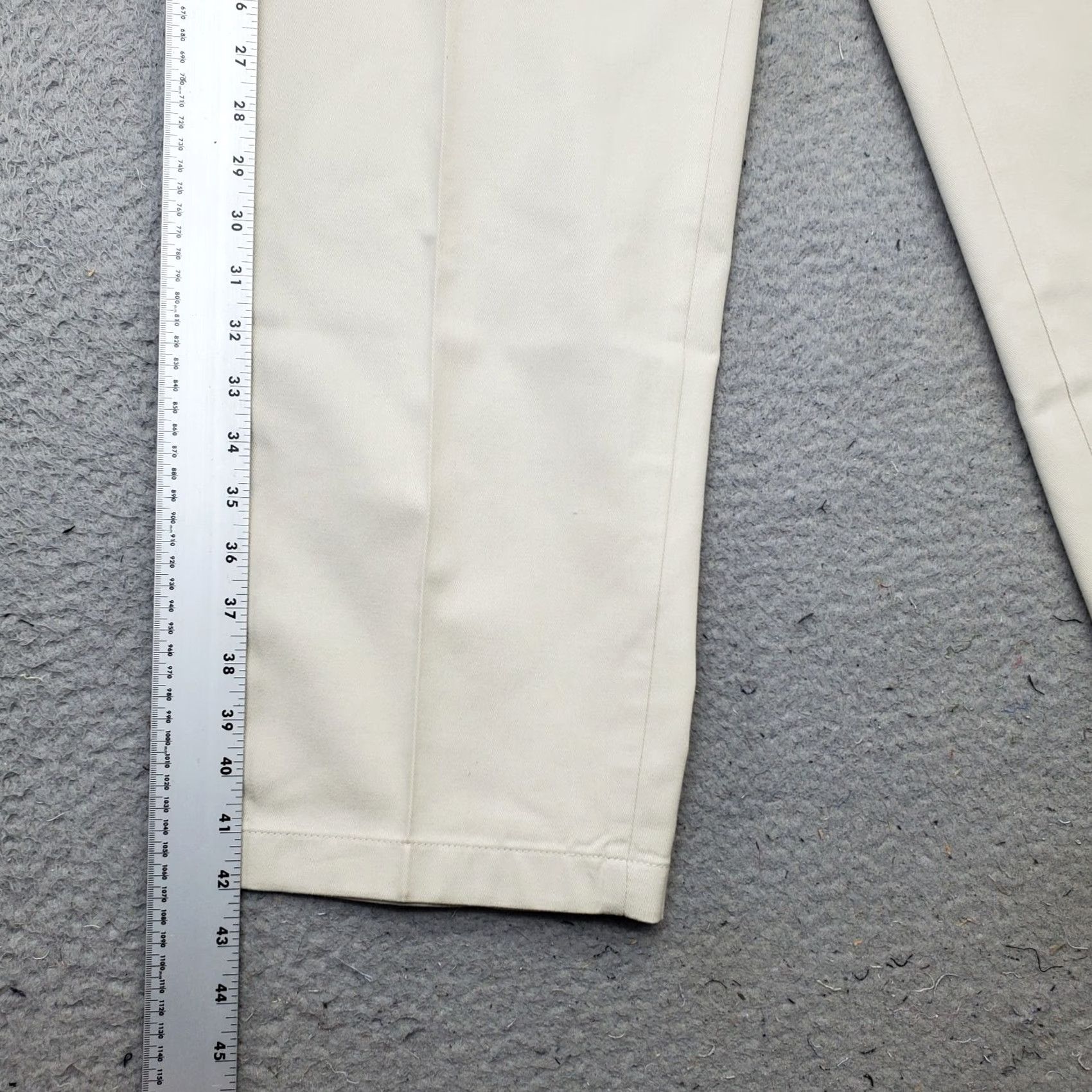Vintage Flyers Pants Mens Size 36 Tan 100% Cotton Low Waist Relaxed Fit Wrinkle Free Straight Khakis Size US 36 / EU 52 - 3 Thumbnail