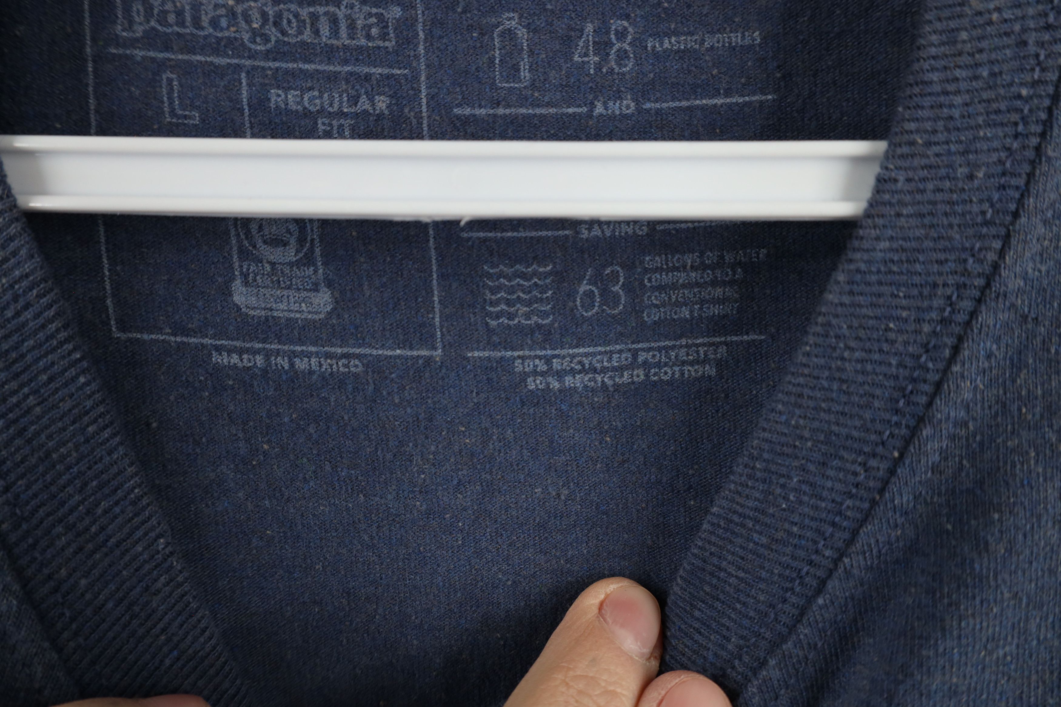 Patagonia × Vintage Vintage Y2K Patagonia Mountains Short Sleeve T-Shirt Blue Size US L / EU 52-54 / 3 - 6 Thumbnail
