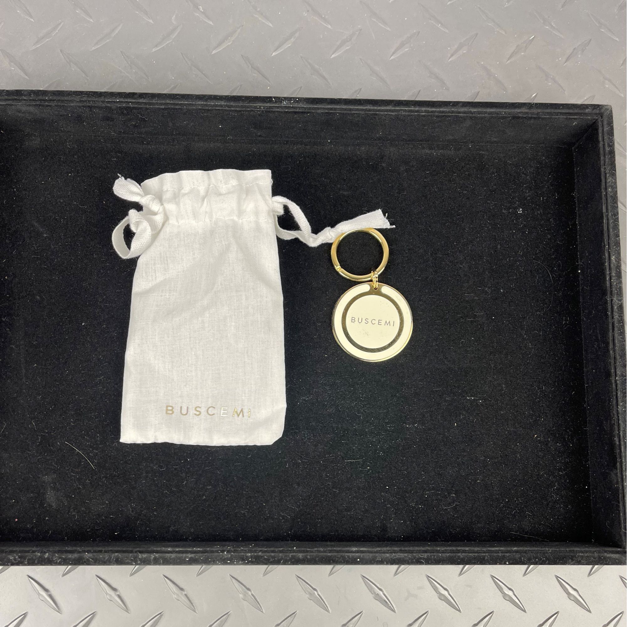 Buscemi Buscemi Cookie Key Holder White Size ONE SIZE - 4 Thumbnail