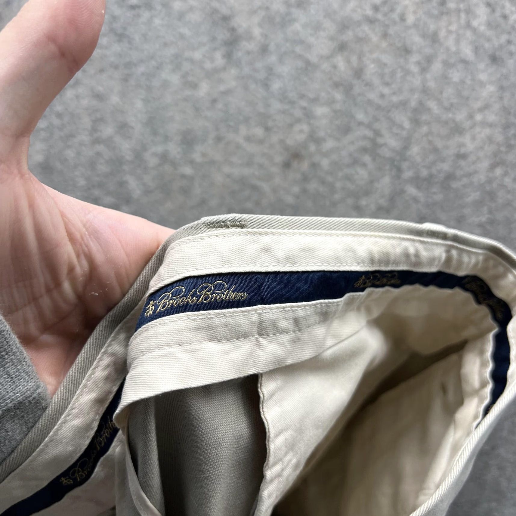Brooks Brothers VINTAGE Brooks Brothers Pants Men 35x34 Chino Beige Tan Pleated Satin Button Pocket Regular Straight Clark Fit Size US 35 - 5 Thumbnail