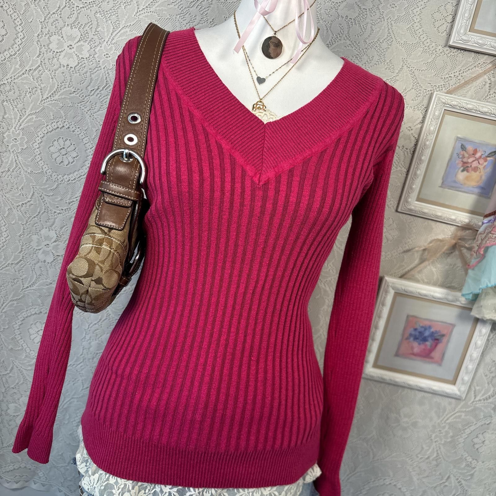 L.E.I. y2k fitted pink lei layering sweater Size L / US 10 / IT 46 - 4 Thumbnail
