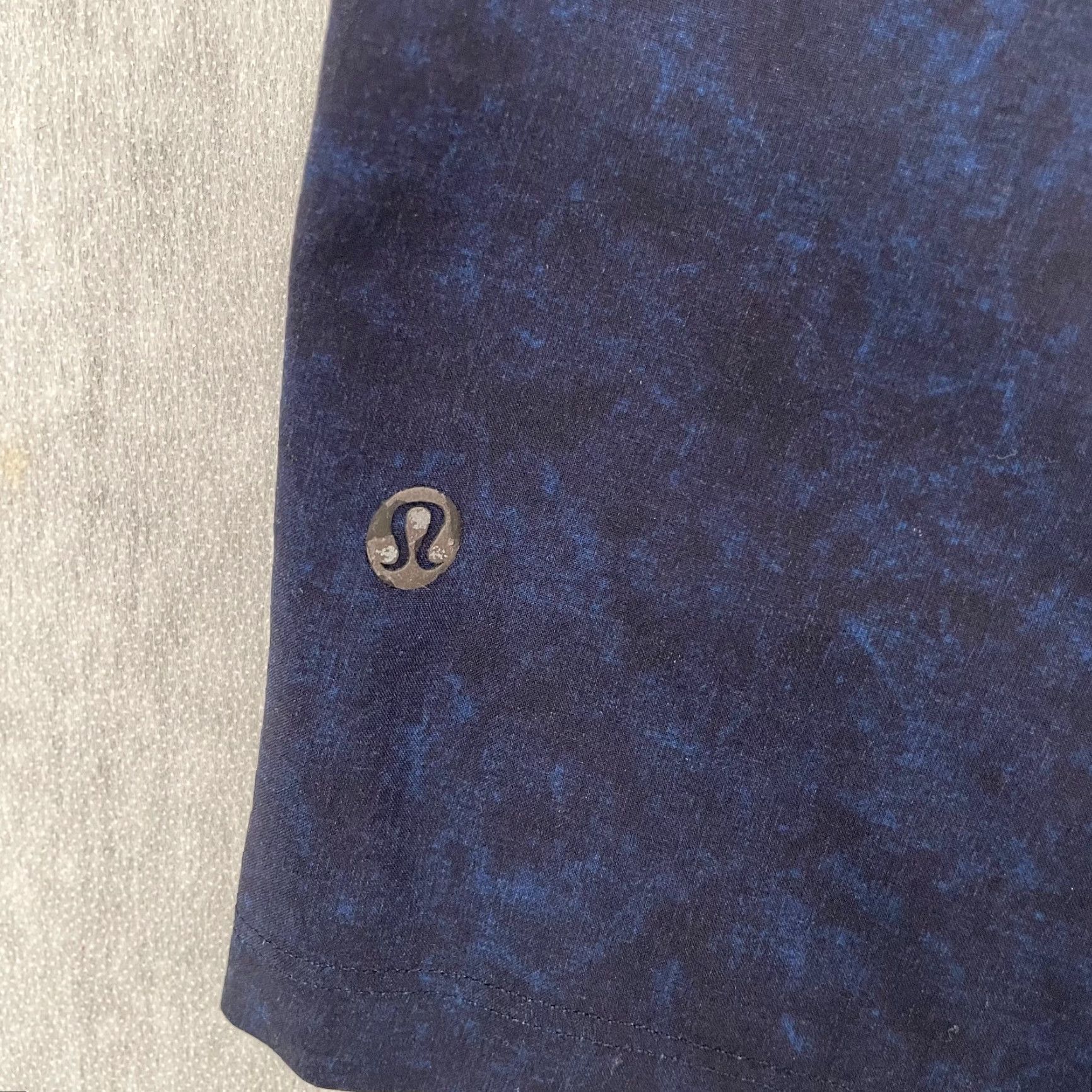 Lululemon VINTAGE? No — Lululemon THE Unlined Drawstring Men’s Shorts M Blue Athletic Gym Logo 7.5in Inseam Pockets Activewear Running & Training Mens M Size US 31 - 3 Thumbnail