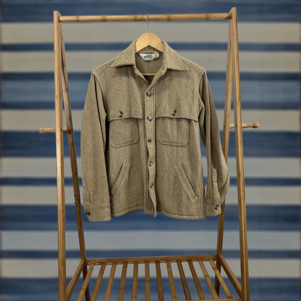 Vintage VINTAGE Woolrich Shacket Jacket Coat Wool Beiges M 60s 70s USA Wool Woolrich Shacket Jacket Coat Beige M Mens Size US M / EU 48-50 / 2 - 1 Thumbnail