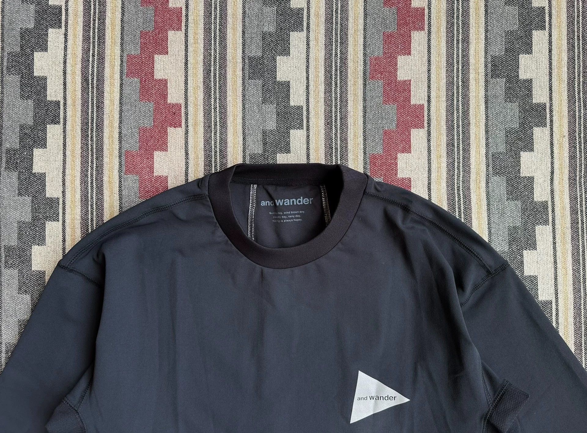 And Wander and wander Rush Guard Outdoor QD LS Tee Size US M / EU 48-50 / 2 - 3 Thumbnail