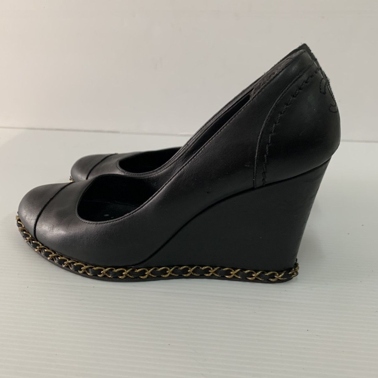 Chanel Chanel Black Leather Wedges Shoes Size US 7.5 / IT 37.5 - 6 Thumbnail
