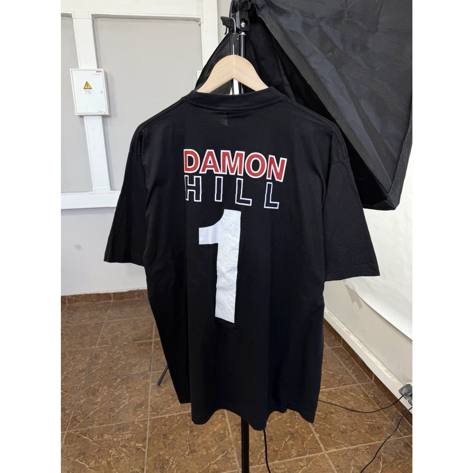 Vintage VINTAGE Damon Hill F1 Formula One World Champion Tee Shirt XL Black Mens Size US XL / EU 56 / 4 - 2 Thumbnail