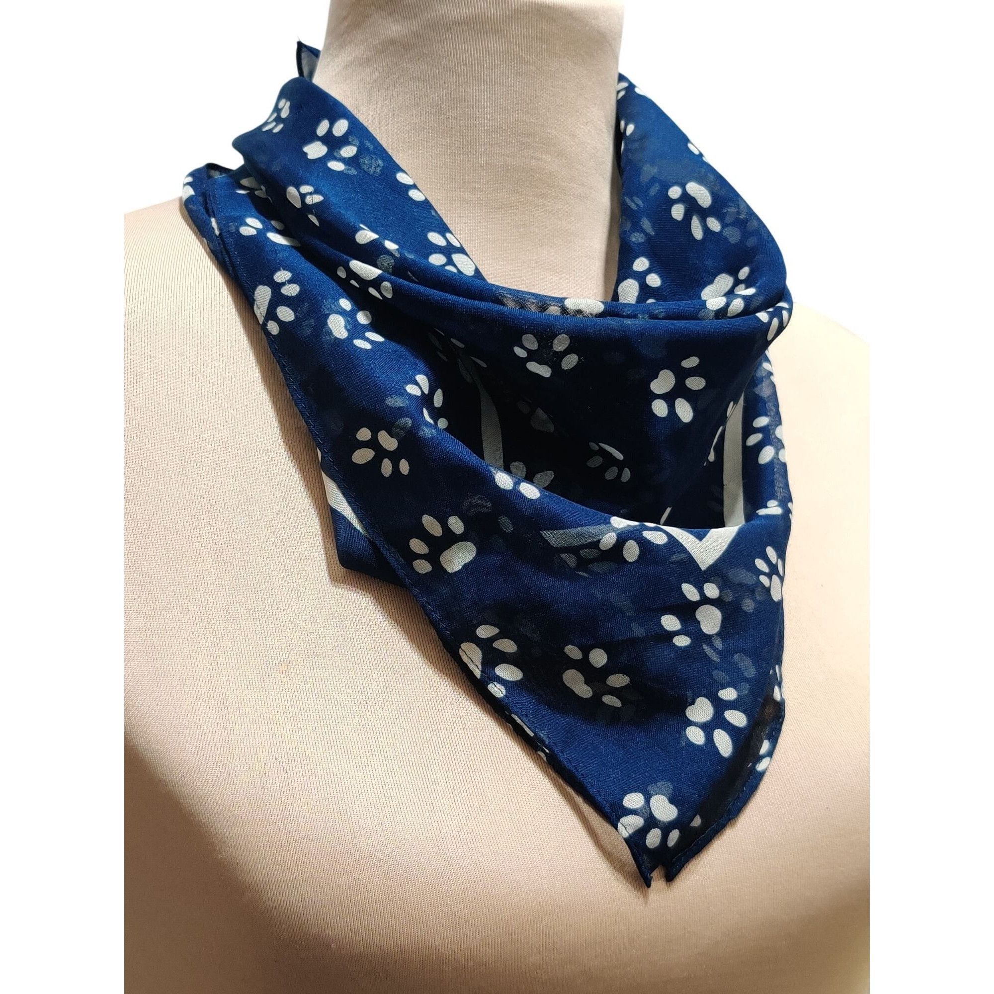 Vintage Womens Scarf Blue Paw Print Vintage Square Lightweight Novel Size ONE SIZE - 11 Thumbnail