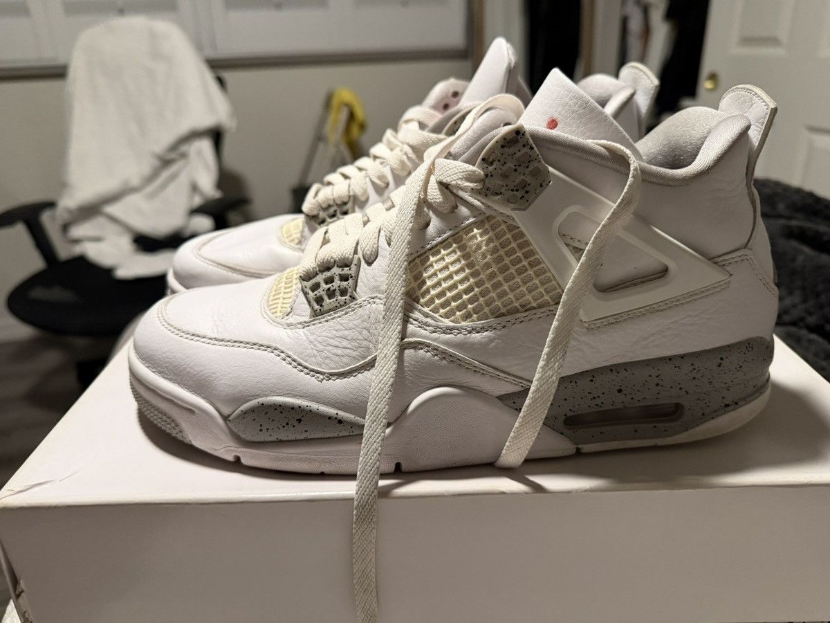 Nike Jordan 4 Oreos Size US 10 / EU 43 - 3 Thumbnail