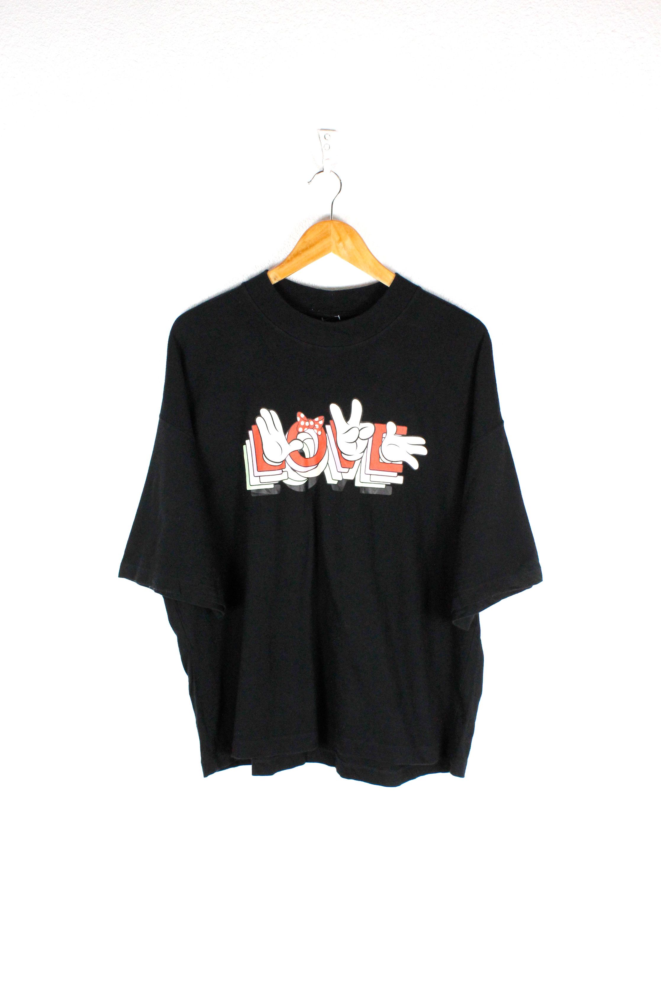 Ambush Design × Disney × Uniqlo Ambush Design x Uniqlo Disney LOVE Logo Oversized Tee Tshirt Size US L / EU 52-54 / 3 - 1 Thumbnail