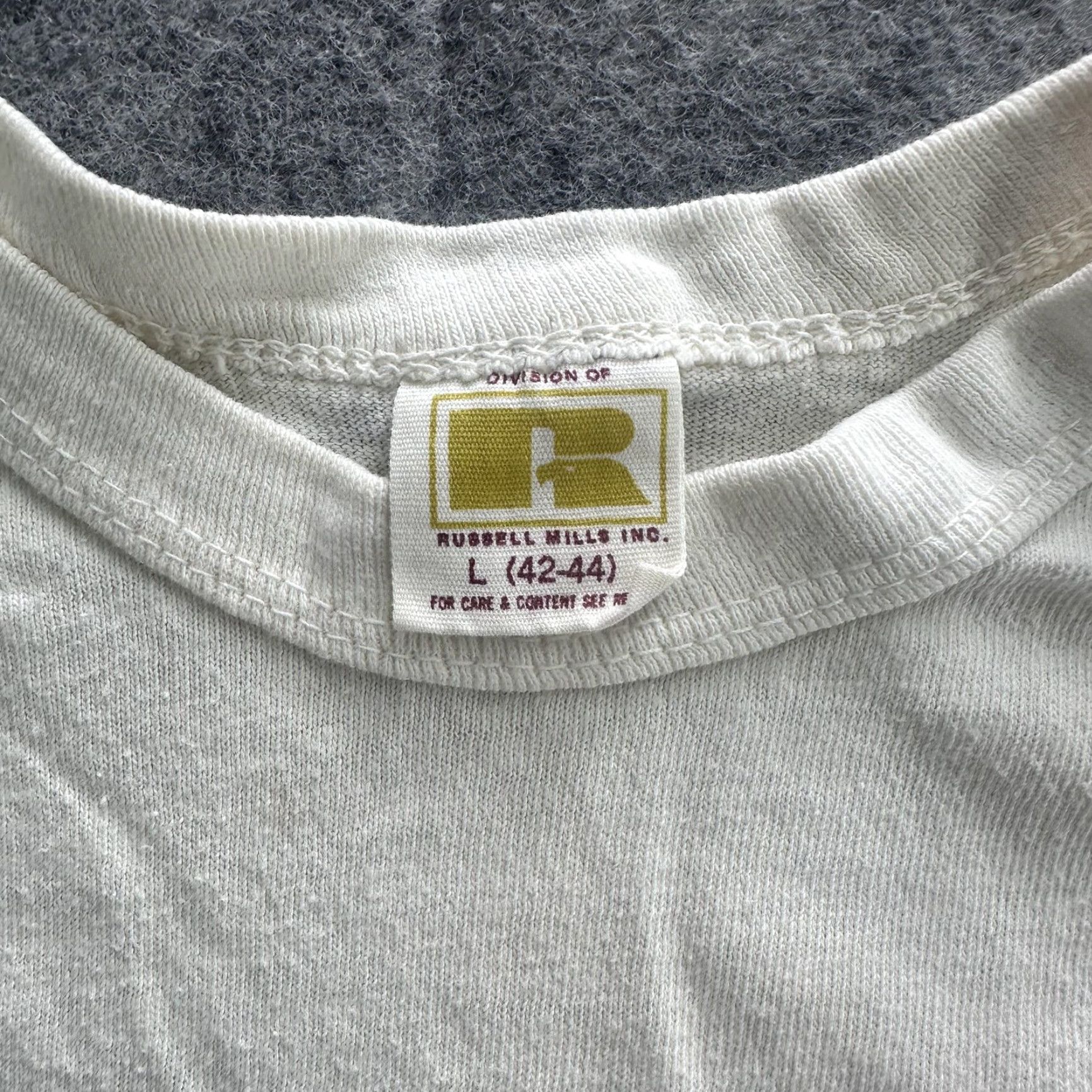 Russell Athletic VINTAGE Camp Waluta Staff Shirt Mens Large White Russell Mills Single Stitch Tee Shirt Mens Large White Camp Waluta Graphic Print 90s Mens Size US L / EU 52-54 / 3 - 3 Thumbnail
