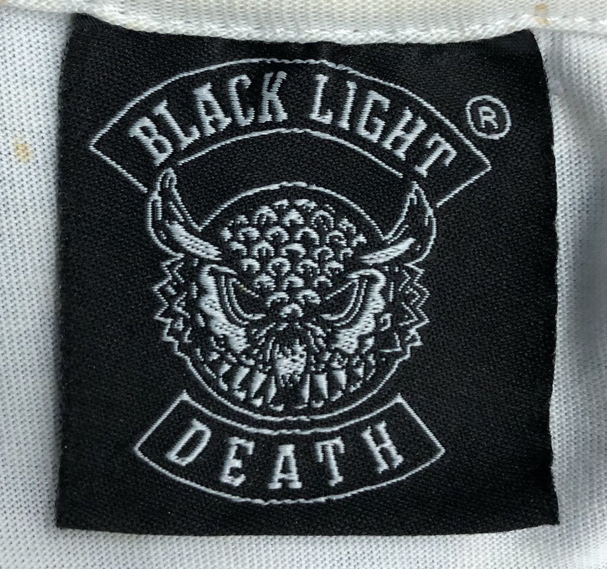 Vintage Vintage Black Light Death T-Shirt Size US M / EU 48-50 / 2 - 11 Thumbnail