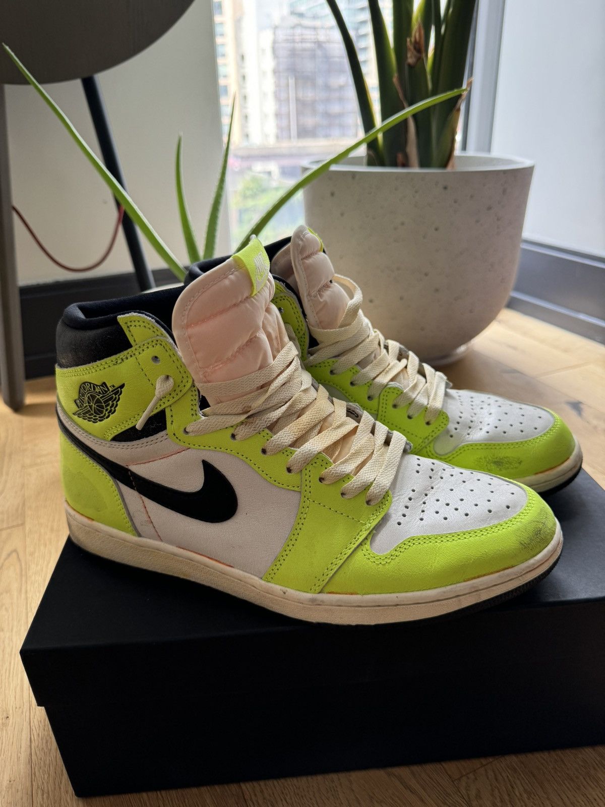 Jordan Brand Jordan 1 Visionaire (Custom Aged) Size US 11 / EU 44 - 5 Thumbnail