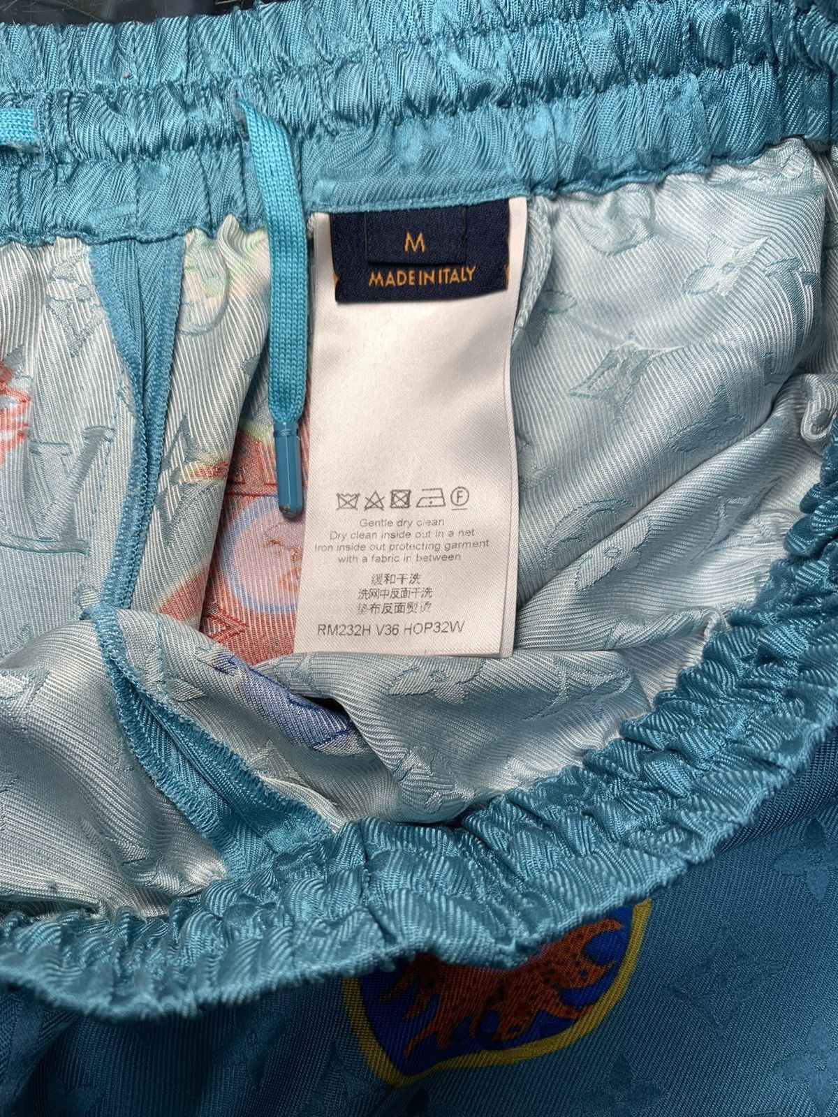 Louis Vuitton × Yayoi Kusama Louis Vuitton x Yayoi Kusama 2023 Blue Silk Set Size US M / EU 48-50 / 2 - 7 Thumbnail