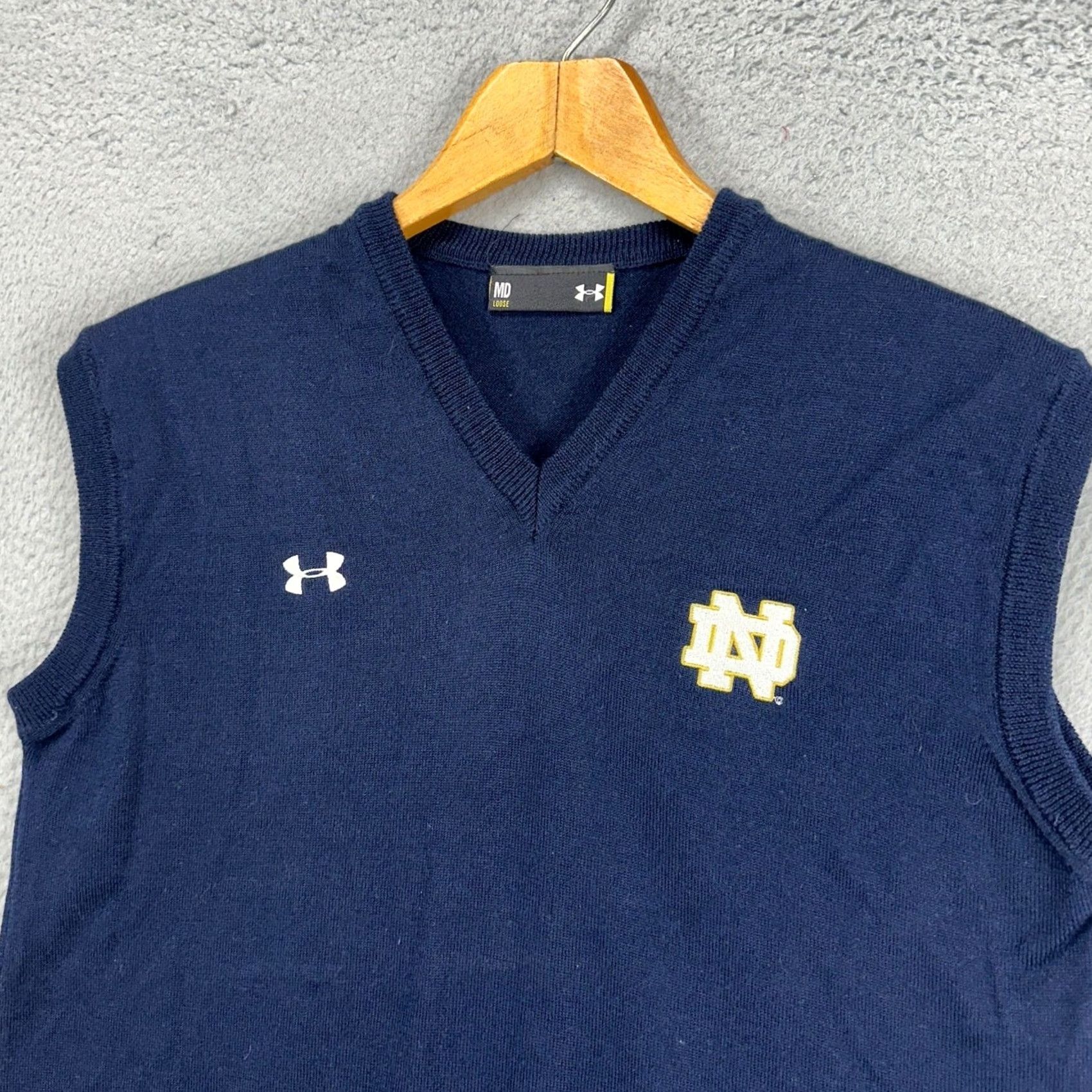 Under Armour Notre Dame Fighting Irish Vest Mens Medium Blue Wool Under Armour Vest Wool Knit Pullover V-Neck Wool Logo Size US M / EU 48-50 / 2 - 2 Thumbnail