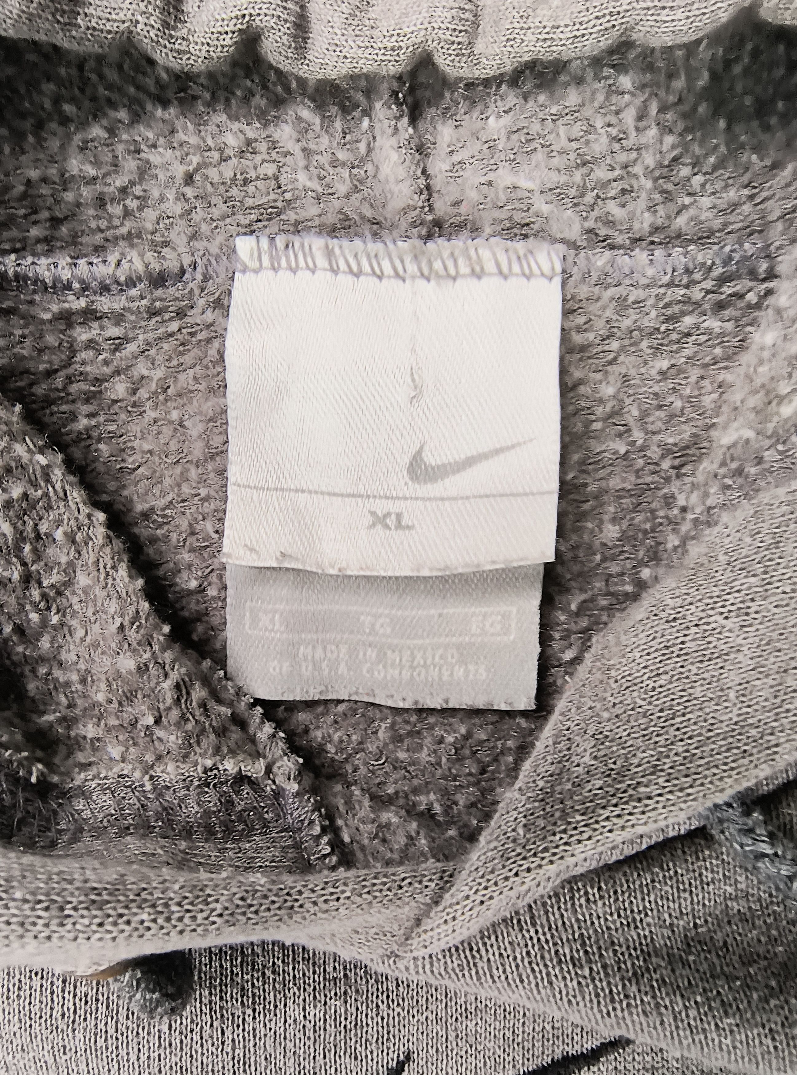 Nike Vintage Nike center swoosh hoodie sweatshirt Size US XL / EU 56 / 4 - 5 Thumbnail