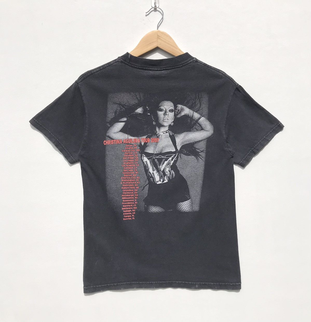Band Tees Vintage Christina Aguilera Tour 2007 Tee Sun Faded Size US S / EU 44-46 / 1 - 2 Thumbnail