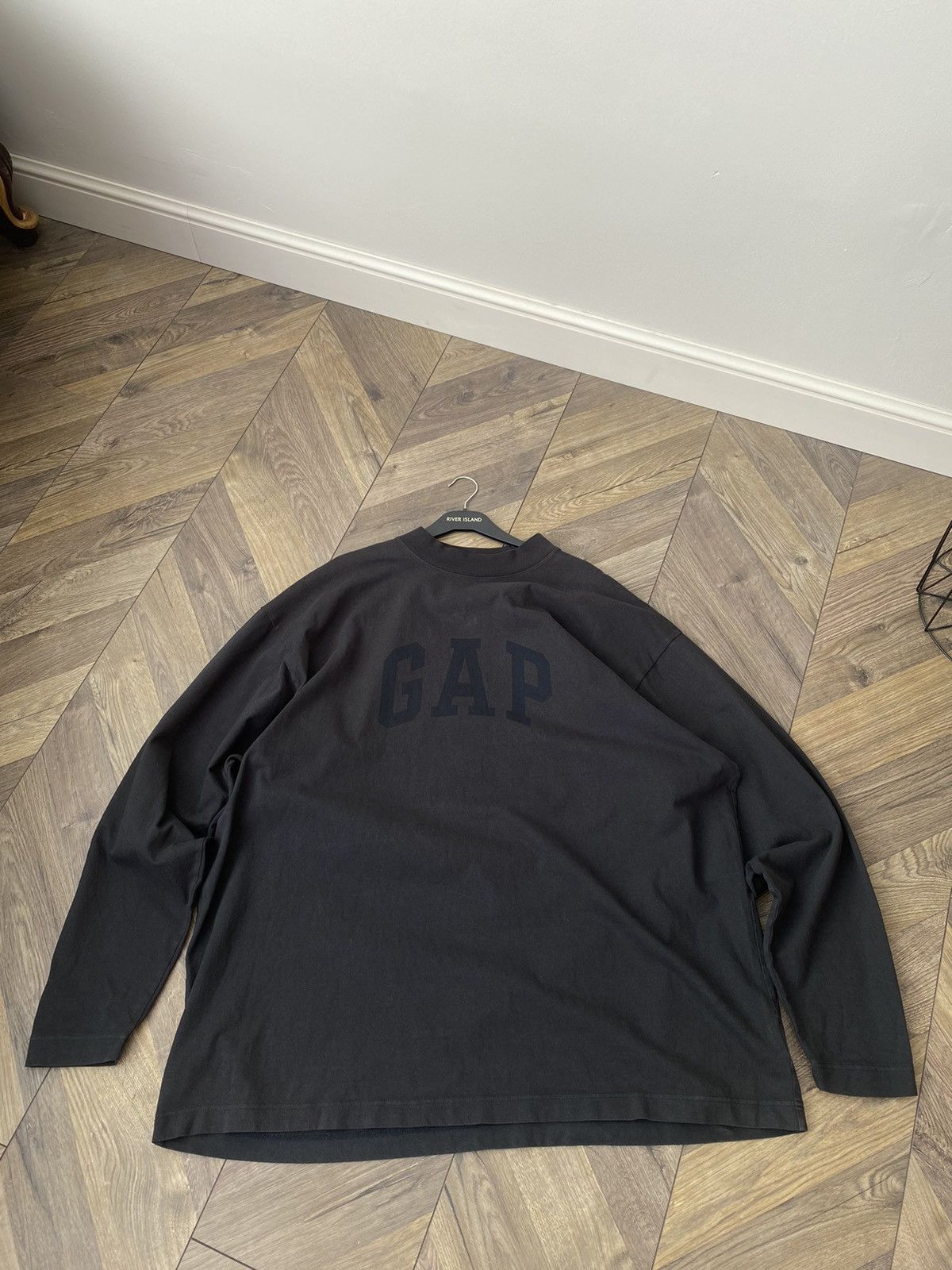 Balenciaga × Designer × Gap Yeezy × Gap × Balenciaga Dove long sleeve shirt Size US XL / EU 56 / 4 - 4 Thumbnail