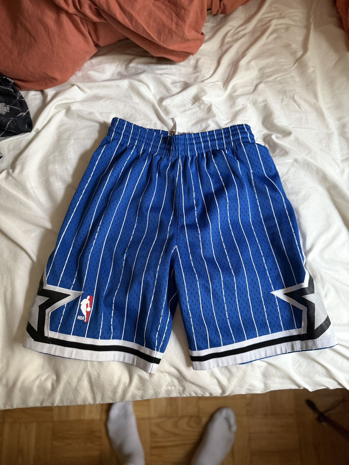 Nike Youth Large Throwback Orlando Magic Shorts Size US 29 - 1 Thumbnail