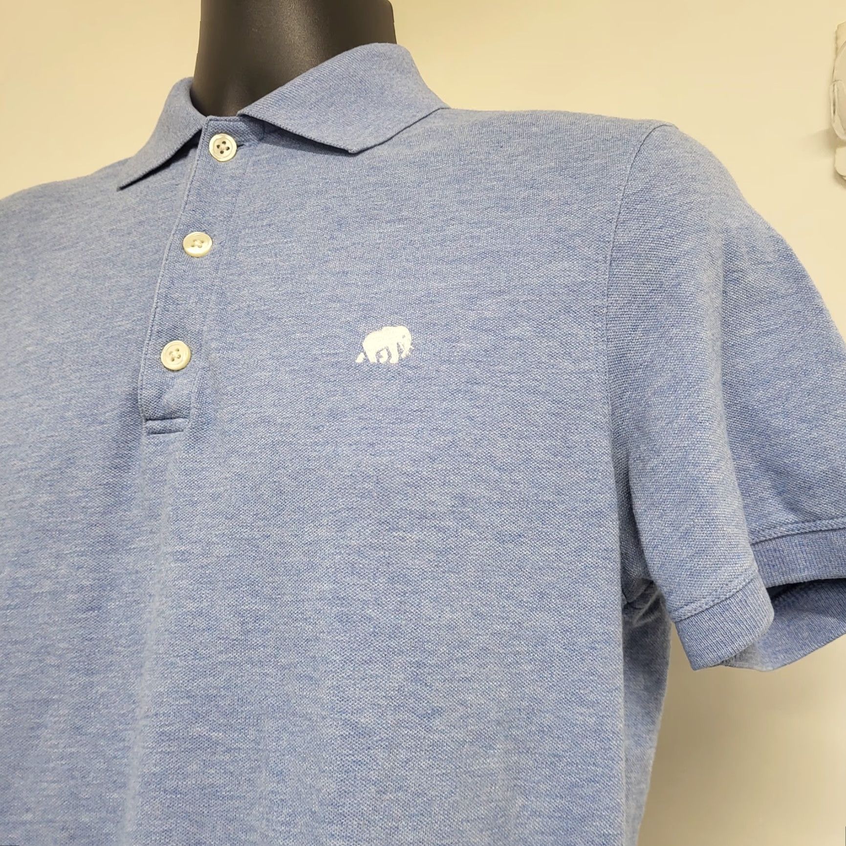 Banana Republic VINTAGE Banana Republic Polo Shirt Mens S Blue 100% Organic Cotton Mammoth Logo Pique Polo Shirt Mens S Blue 100% Cotton Banana Republic Logo Size US S / EU 44-46 / 1 - 3 Thumbnail