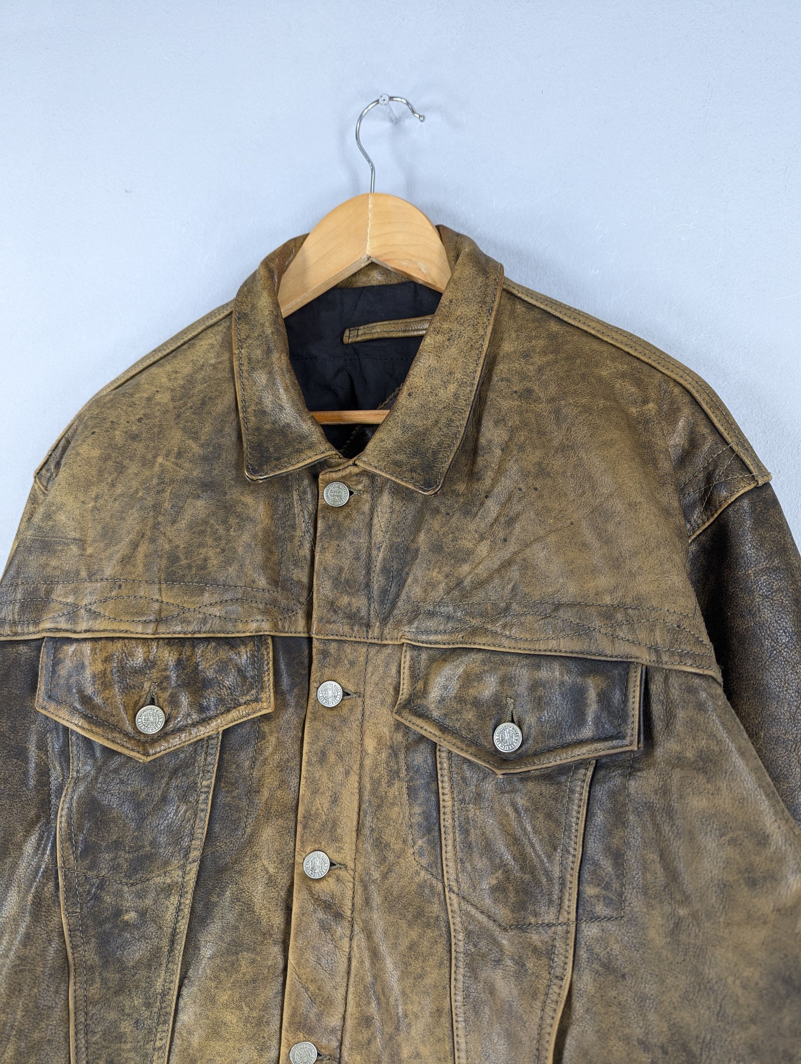 Chevignon Vintage 80s W.R.D Chevignon Patina Distressed Leather Jacket Size US L / EU 52-54 / 3 - 4 Thumbnail