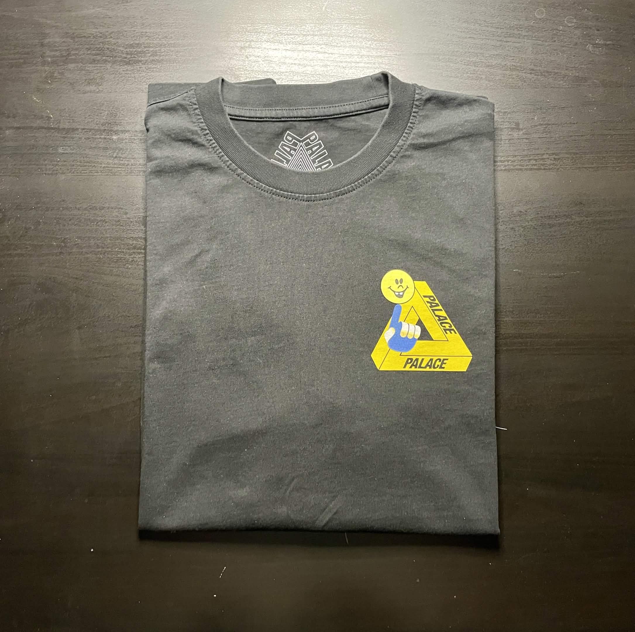 Palace Palace Tri-Smiler Tee Size US L / EU 52-54 / 3 - 2 Thumbnail