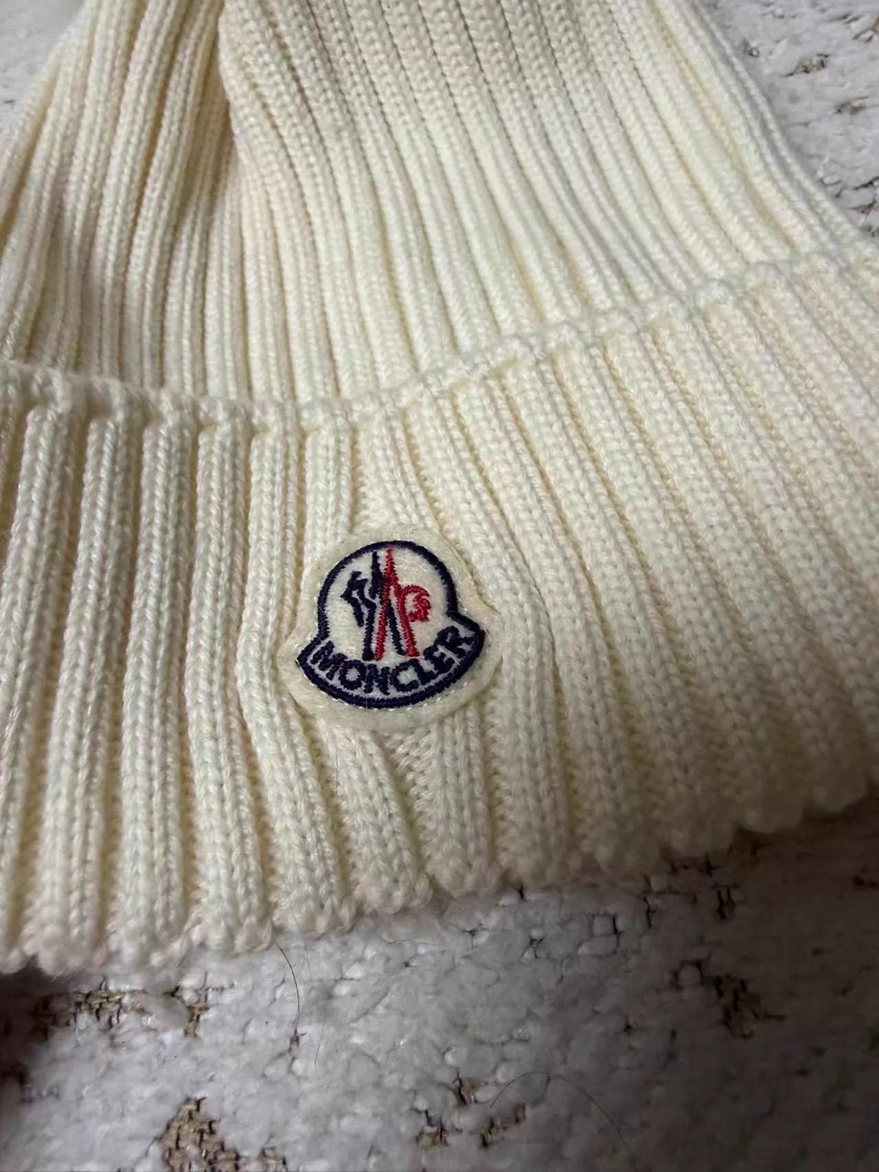 Moncler Moncler White Knit Beanie Authentic Size ONE SIZE - 2 Thumbnail