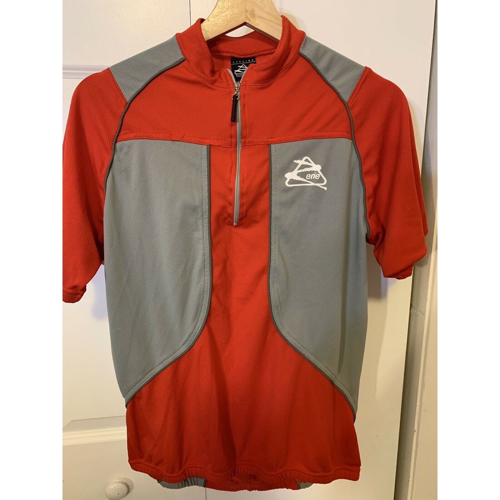 Other Zerie Cycling Jersey Bicycle SZ Large Red Gray Size US L / EU 52-54 / 3 - 3 Thumbnail