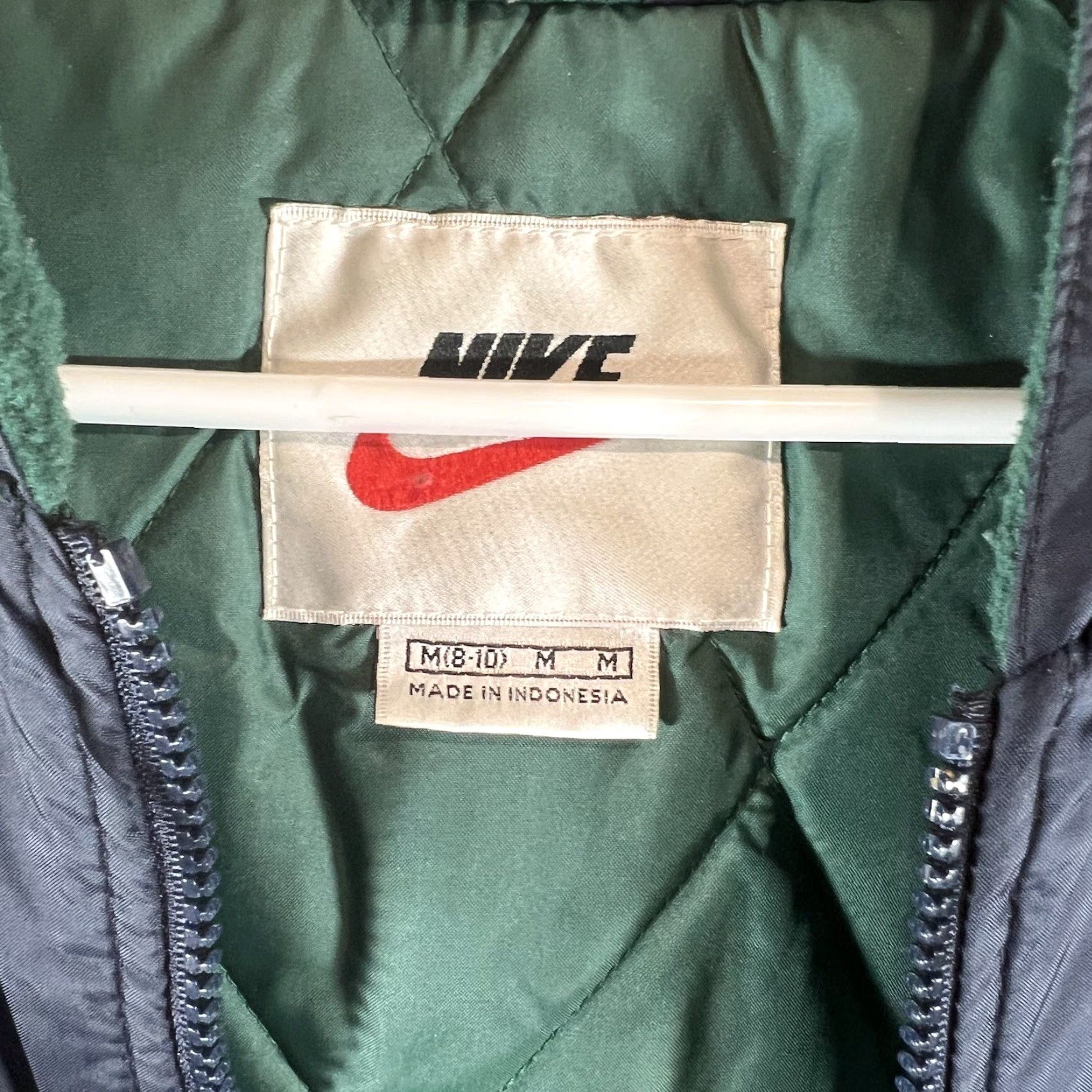 Nike VINTAGE Nike Puffer Jacket Mens Size M Blue Quilted Liner 8-10 Polyester Jacket Size US M / EU 48-50 / 2 - 3 Thumbnail