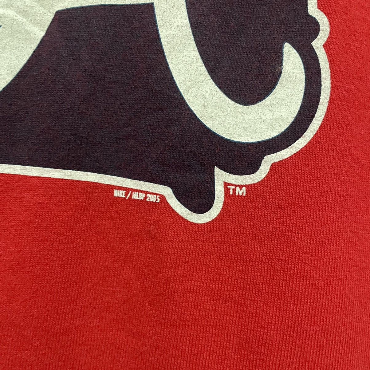 MLB × Nike × Vintage 2005 Nike Team Centre Swoosh x Atlanta Braves MLB T Shirt Size US XXL / EU 58 / 5 - 3 Thumbnail