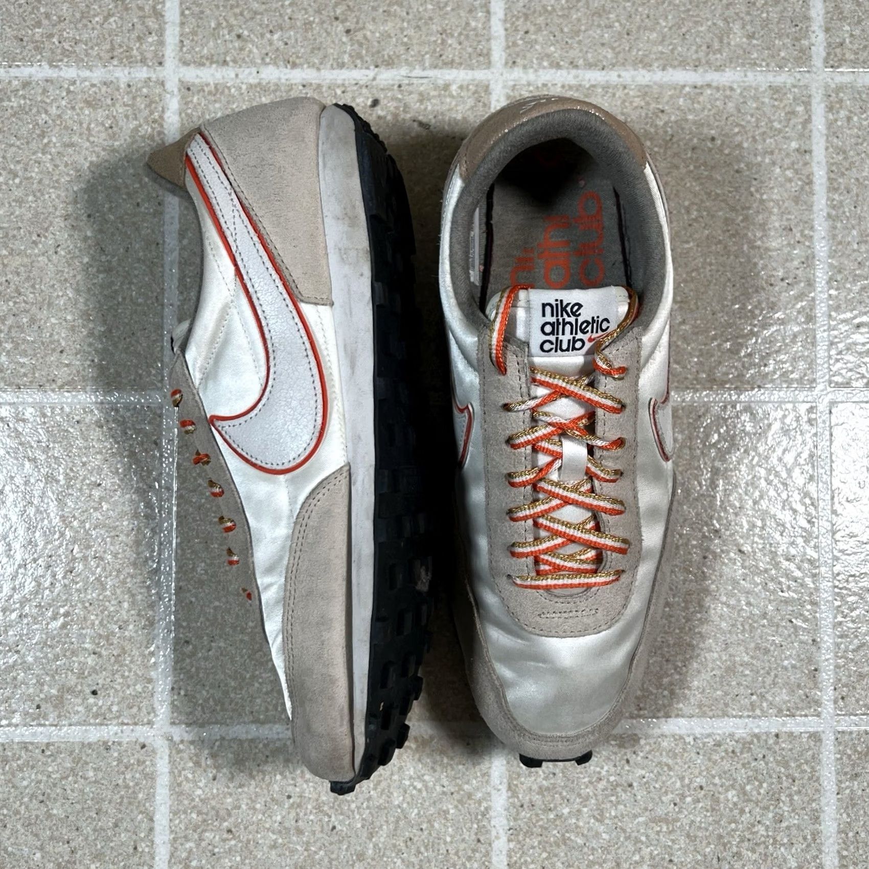 Nike VINTAGE? (no) [Assistant cannot determine vintage from data] Size US 9 / IT 39 - 4 Thumbnail