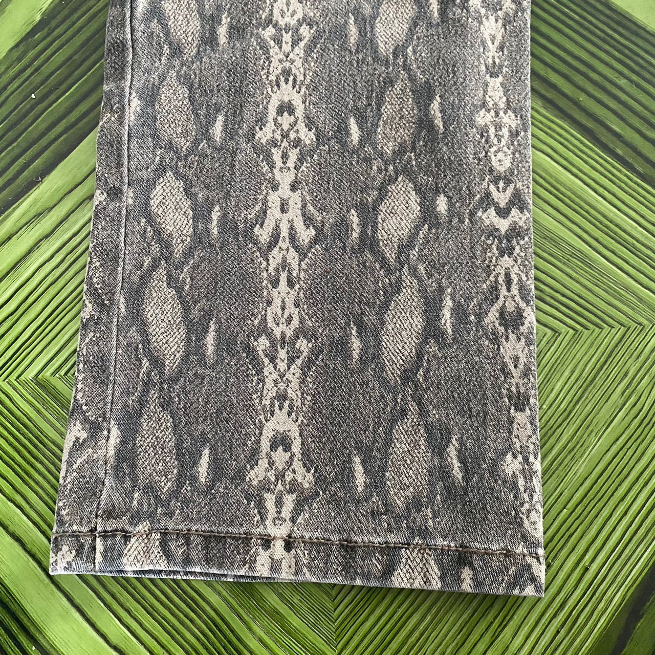 Vintage VINTAGE DIANE GILMAN PANTS SNAKESKIN PRINTED SIZE 16 Size 35" - 8 Thumbnail